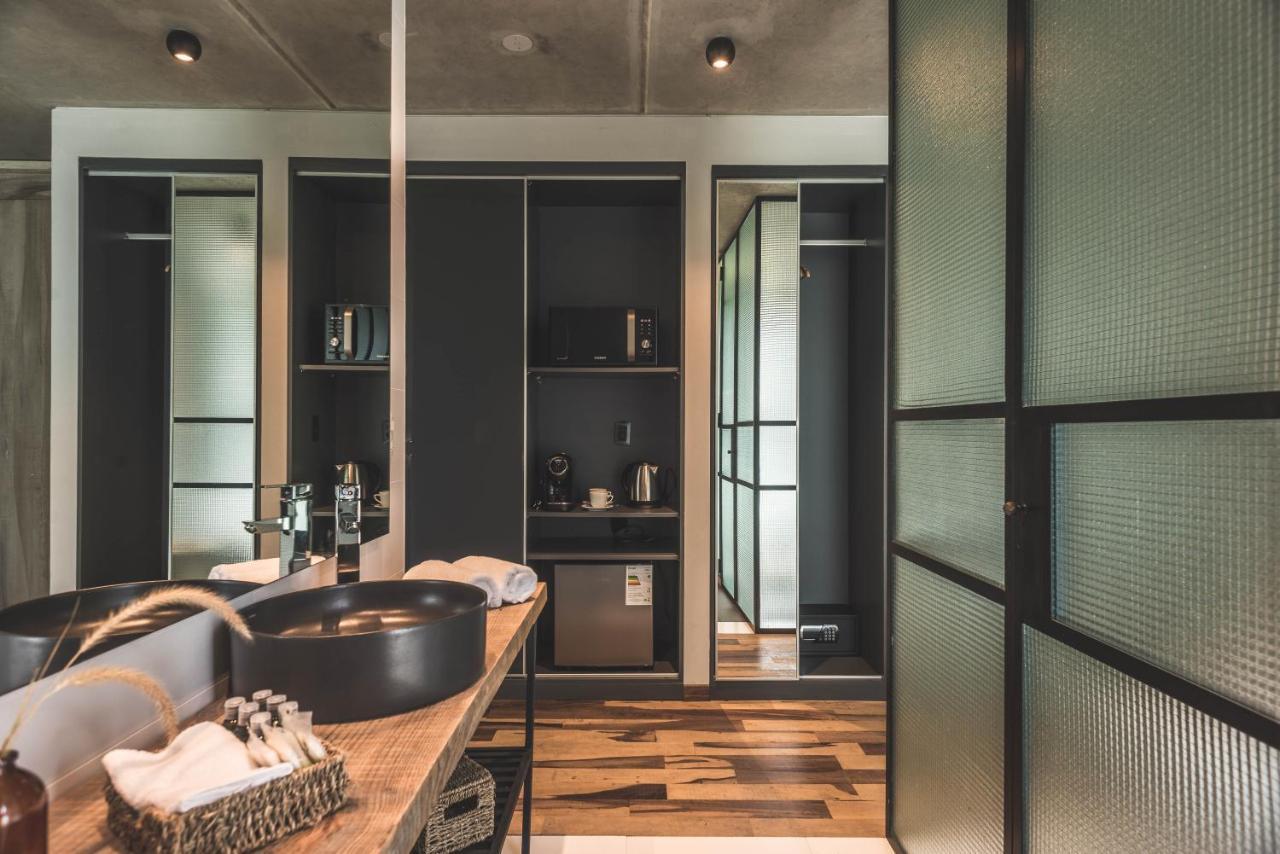 Hotel Be House & 4*